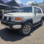 2012 Toyota Land Cruiser FJ 4.0 V6 Cruiser — thumbnail 1