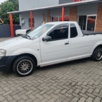 2016 Nissan NP200 1.6 A/C Safety Pack — thumbnail 2